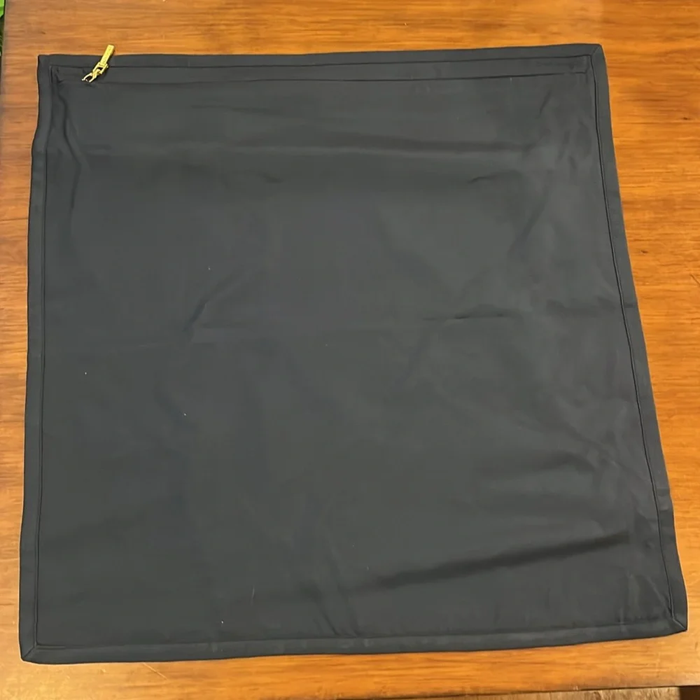 Ralph Lauren Ledbury 20”x20” Throw Pillow Cover Equestrian Polo Themed new Silk
